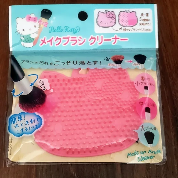 2/$20 Hello Kitty Make-up Brush Cleaner - Picture 7 of 7
